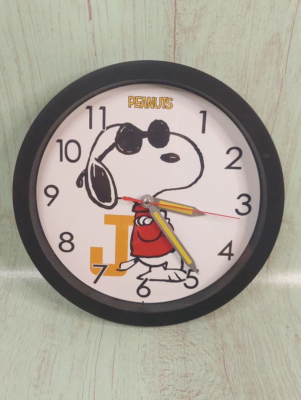 Peanuts Joe Cool Snoopy Clock